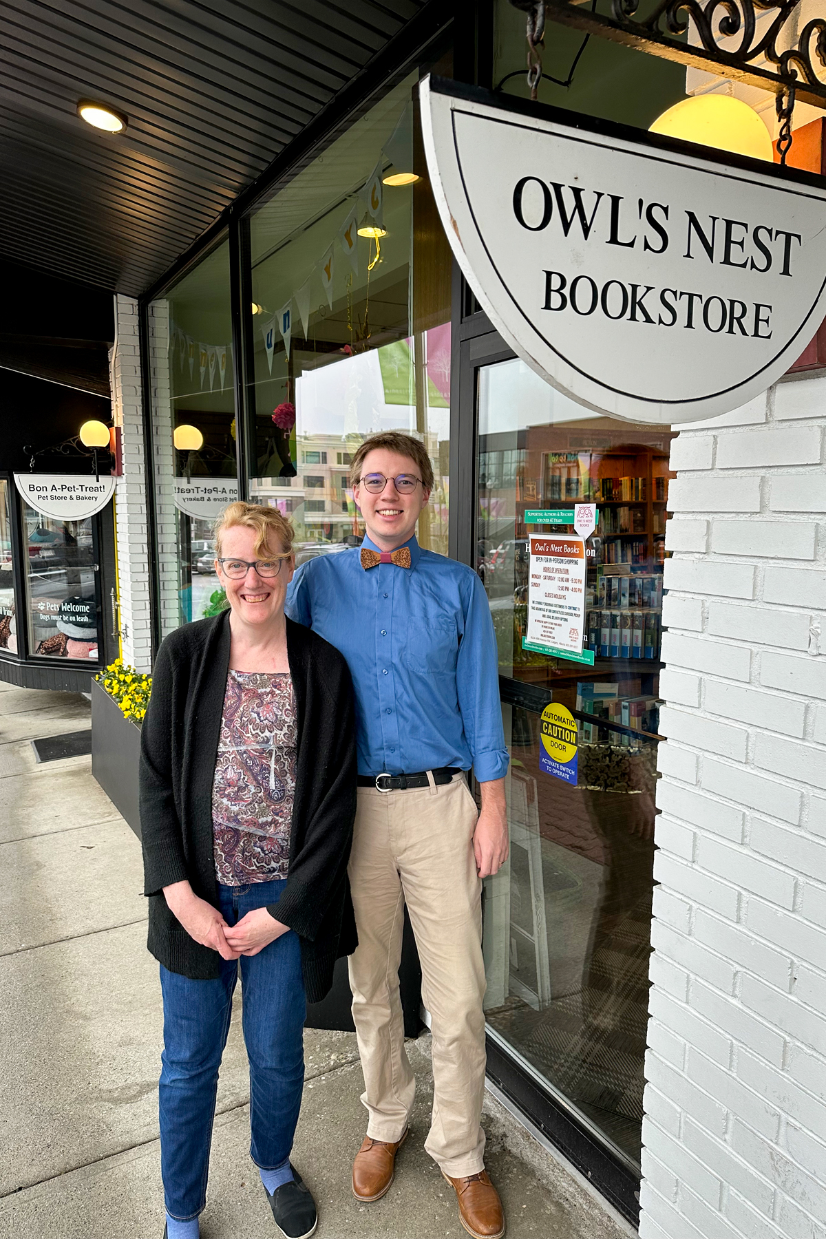A photo of Judith Dutie and Ryan Smith, co-owners of Owl's Nest Books.